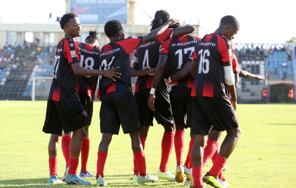 Basquetebol: 1.º de Agosto derrota Petro de Luanda e vence Torneio de Natal  - Ver Angola - Diariamente, o melhor de Angola